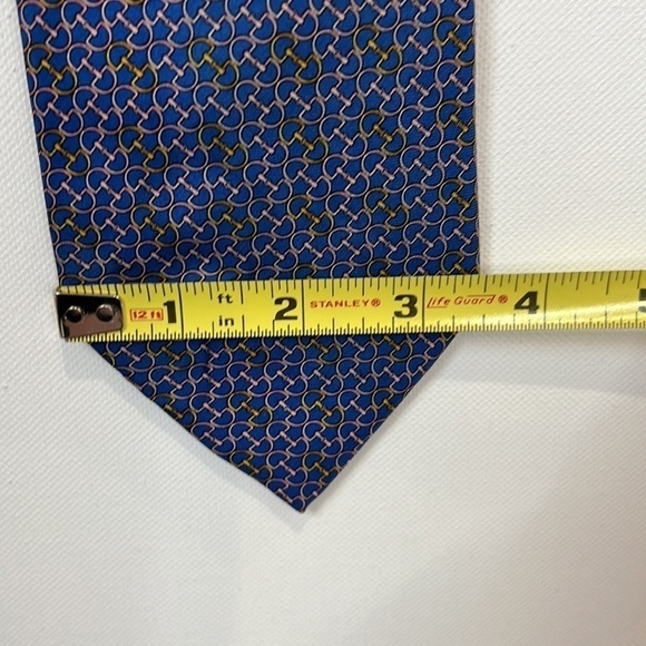 Burberry silk tie blue with pink and gold D ring design - Picture 8 of 9